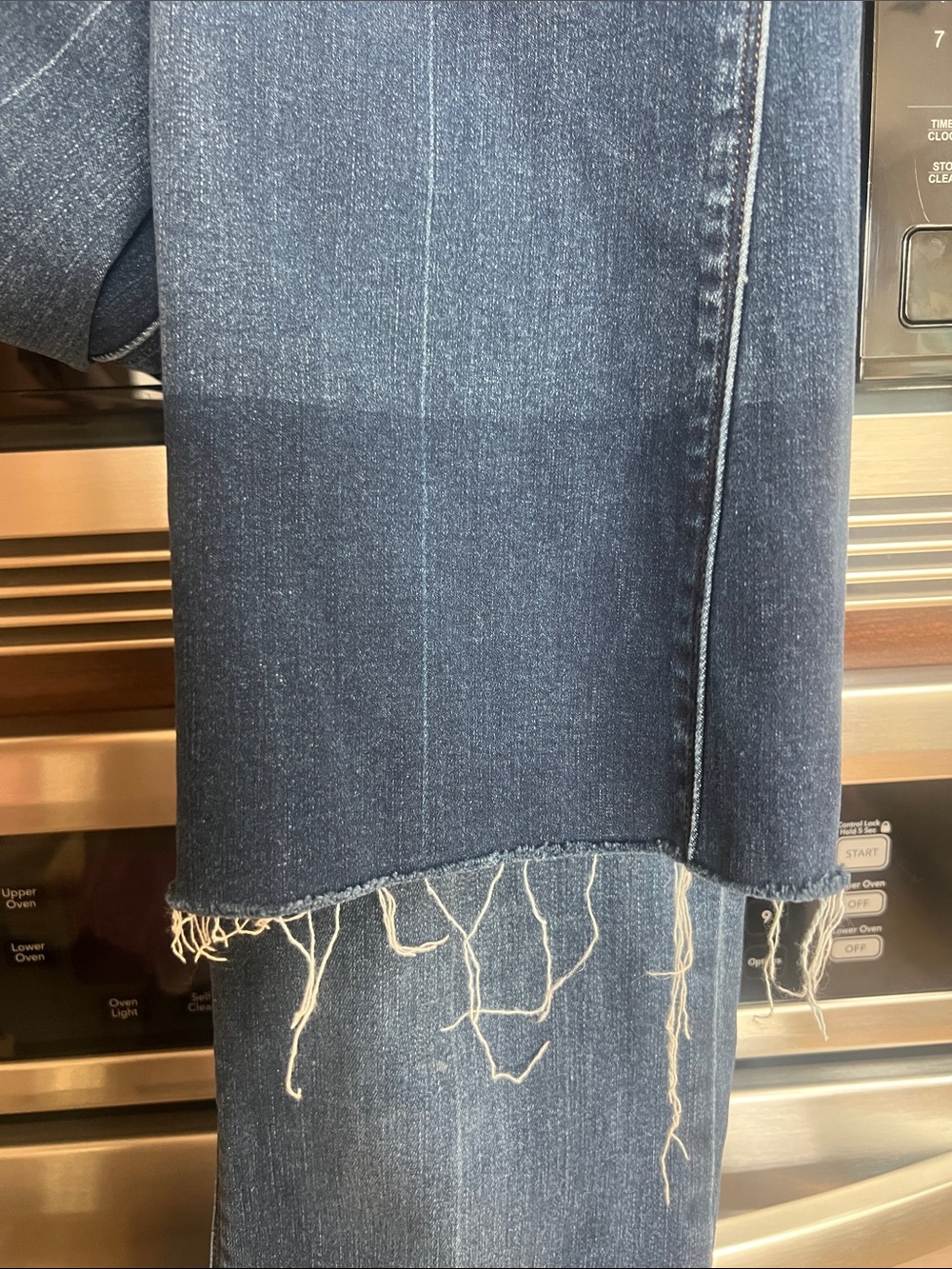 SPANX WMNS CROPPED FLARE DENIM JEANS PULL ON SHAPING RAW HEM STRETCH NWOT SIZ XS - Picture 5 of 11